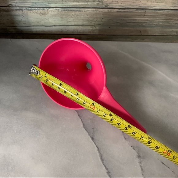 Tupperware Funnel New - Picture 4 of 5